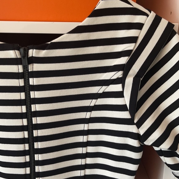 French Connection Dress Size 4 - Picture 3 of 5